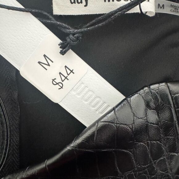 DAY+MOON NWT Women’s Faux Alligator Bustier Size M Black Cropped Tank - Picture 5 of 5